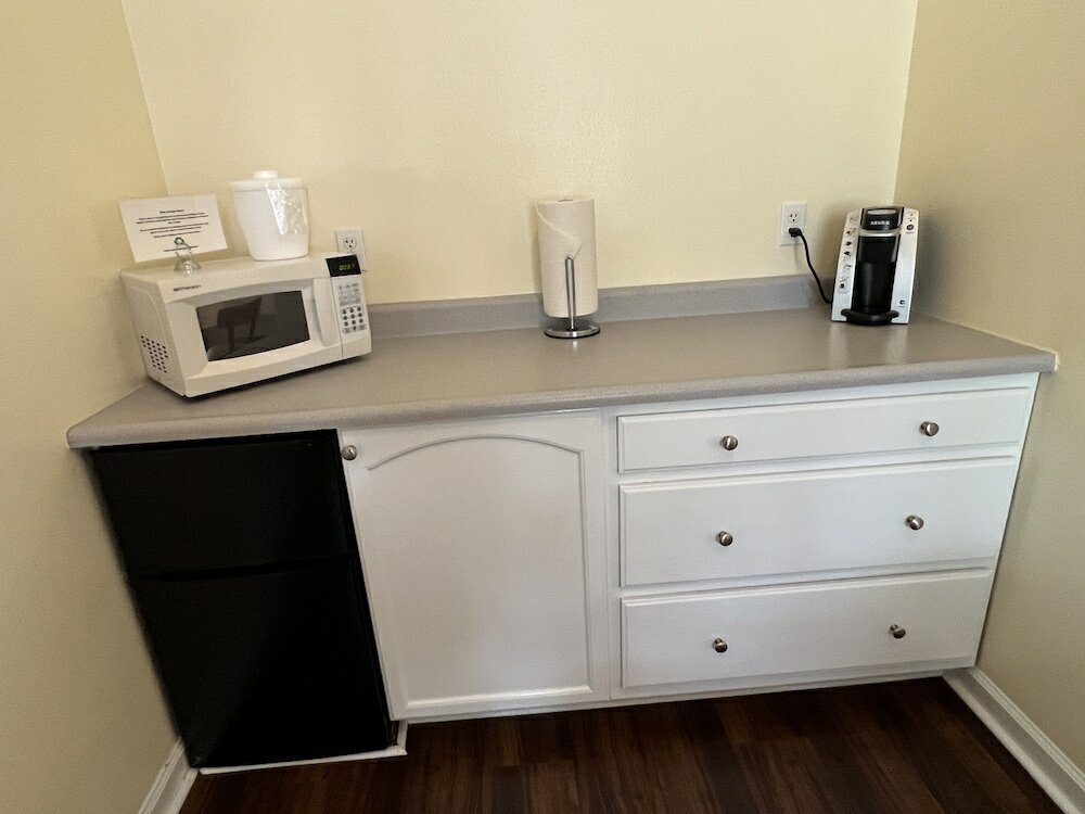 Фото Clear Lake Cottages & Marina