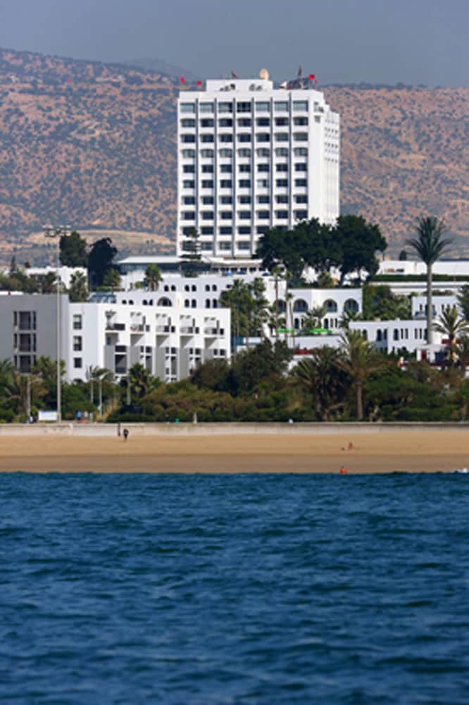 Фото Anezi Tower Hotel