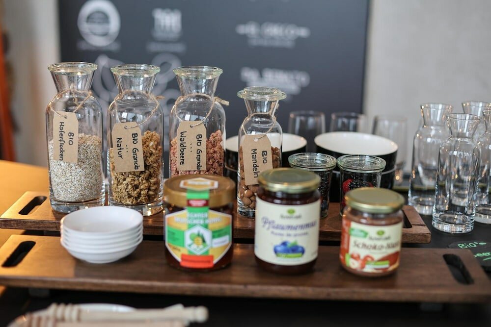 Фото Elferrooms Hotel