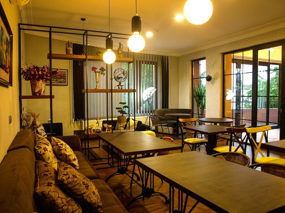 Фото Hotel Livin