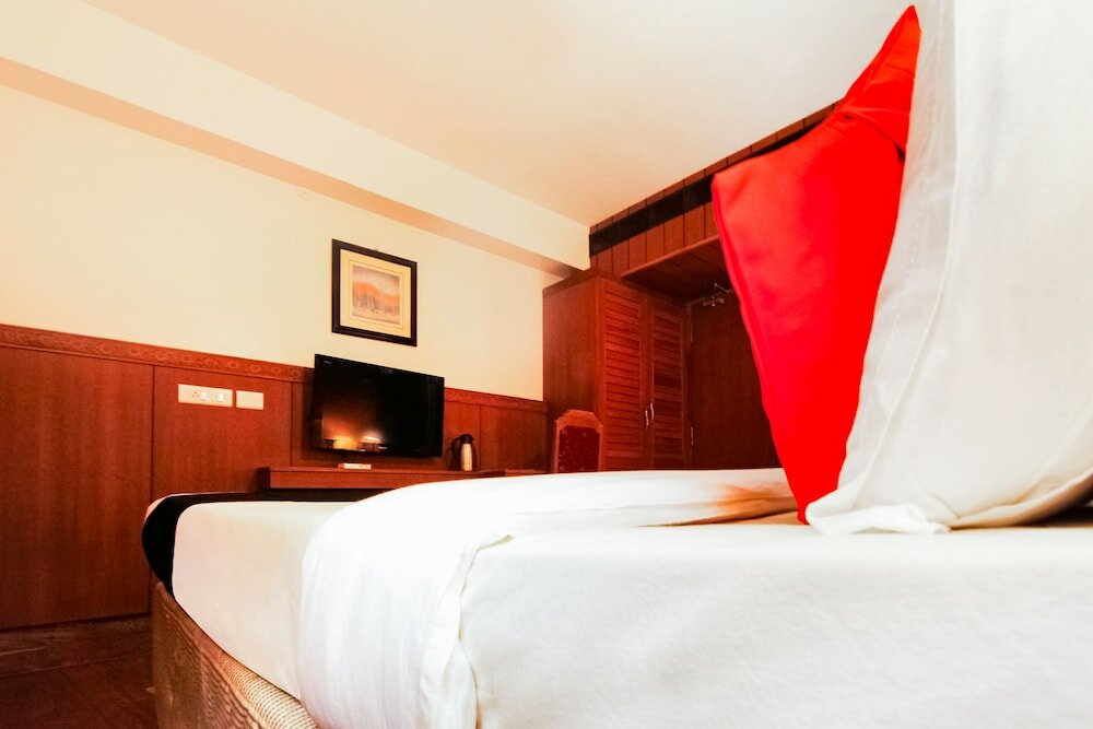 Фото Capital O 61144 Hotel Raj