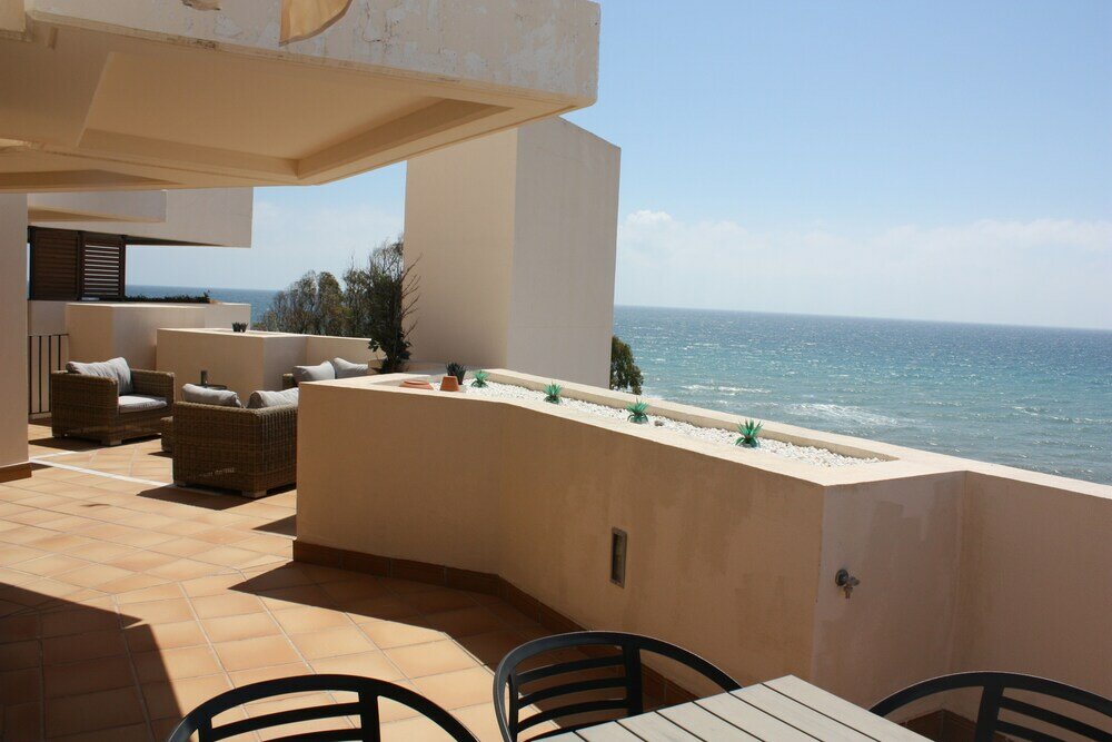 Фото Frontline Penthouse With Private Pool