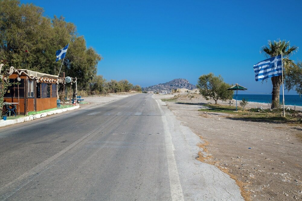 Фото House of Paradise in front of the golf court-sea