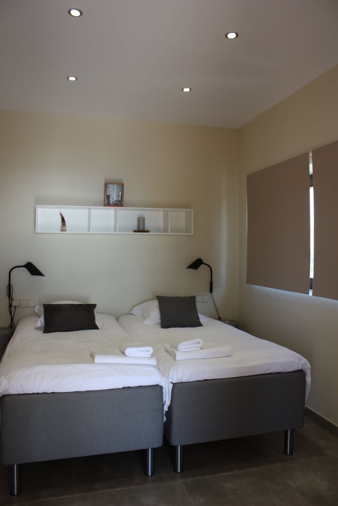 Фото 3 Bedroom Apartment With Private Pool