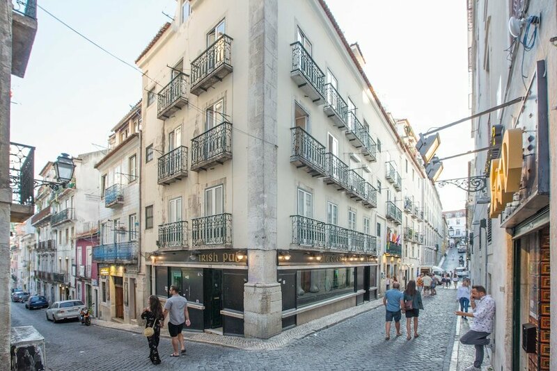Гостиница Fado Bairro Alto - Sss Apartments в Лиссабоне