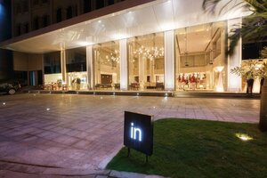 Гостиница Ramada by Wyndham Colombo