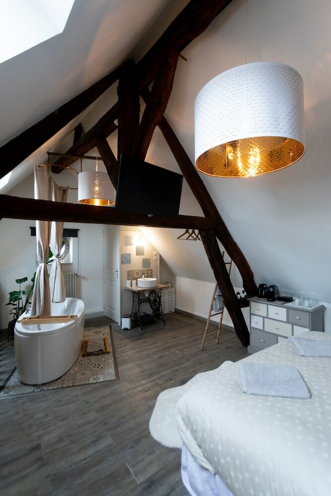 Фото La Tour aux Grains