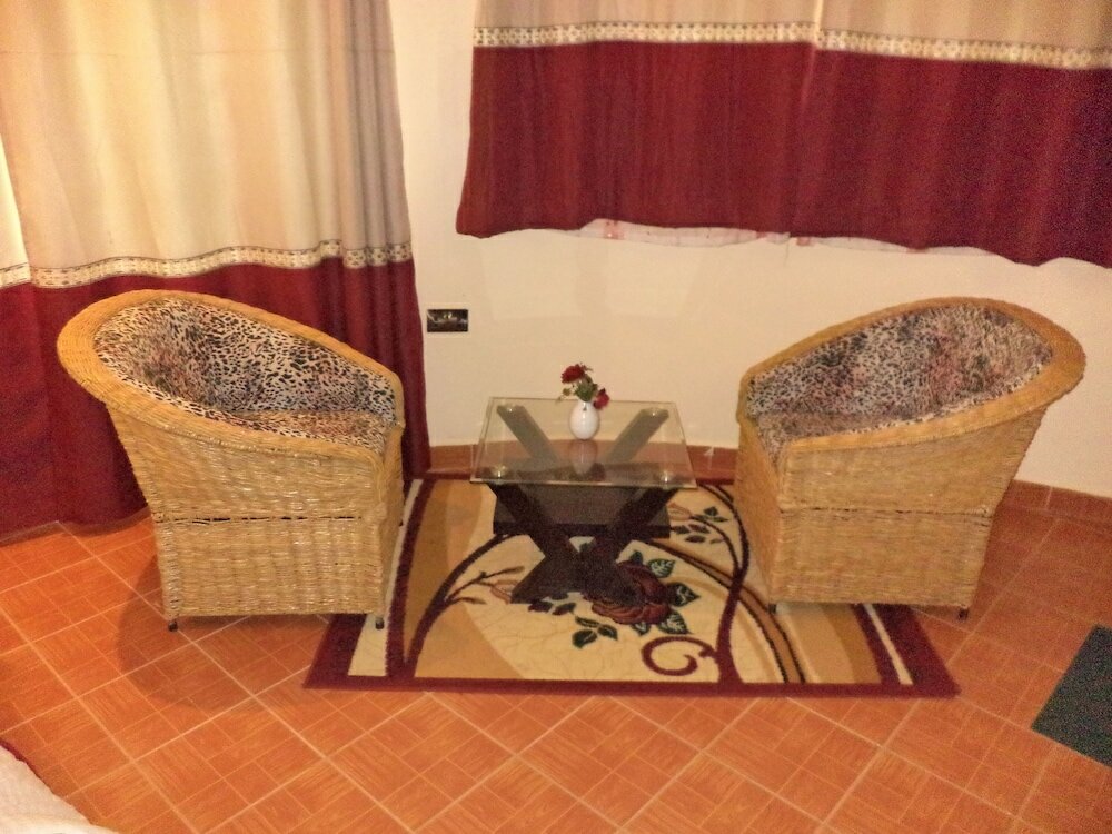 Фото Brooks Lodge