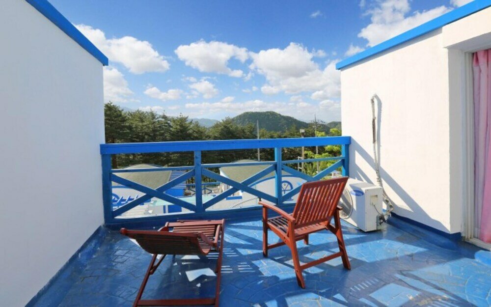 Фото Yangyang Lodes Pool Villa