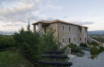 Фото Klymeni Traditional Homes