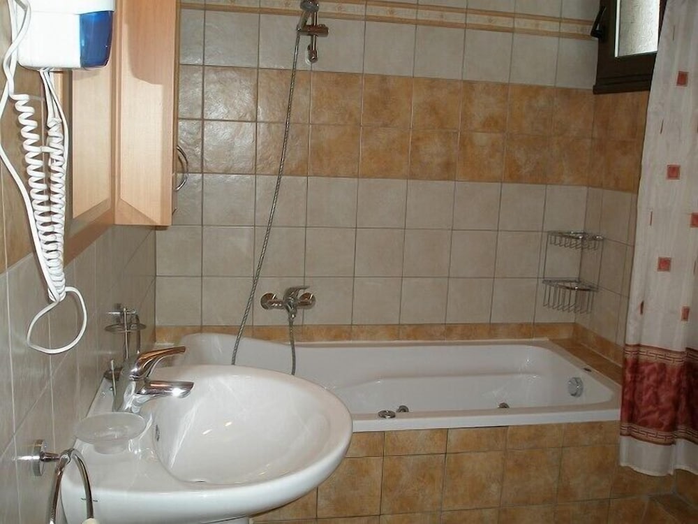 Фото Olive Tree Villas