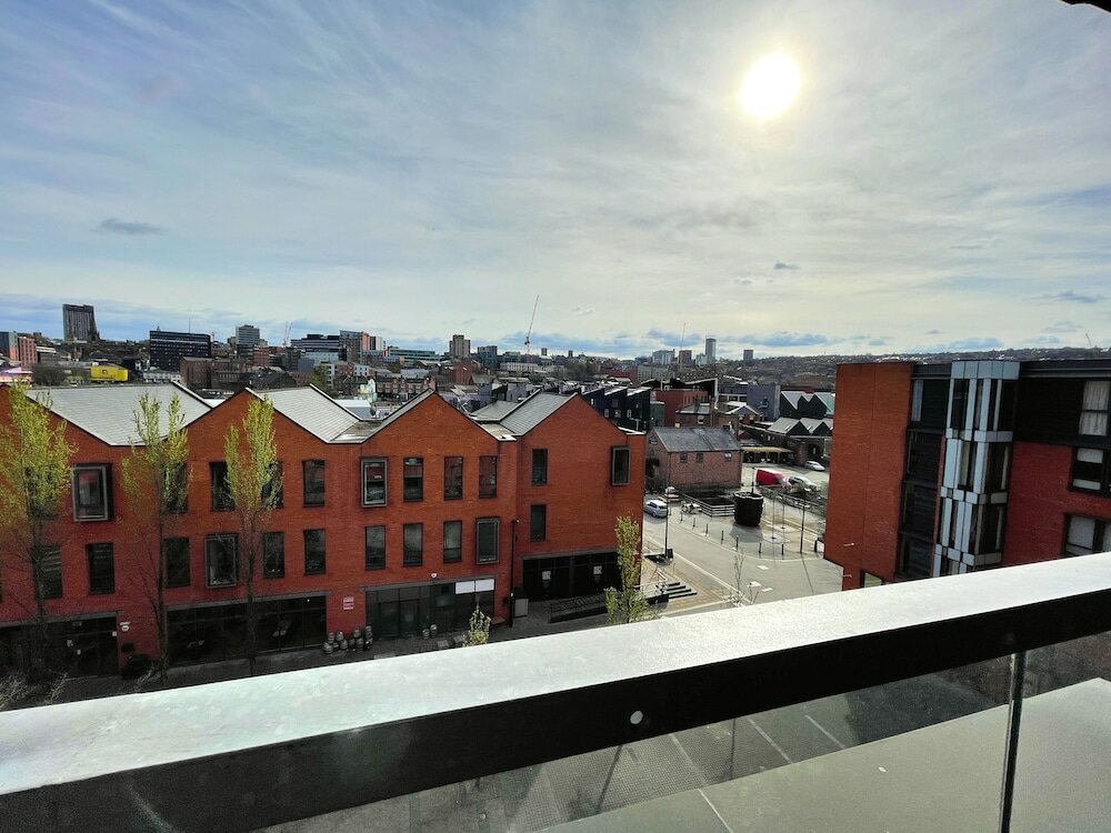 Фото Penthouse Apartment with Parking