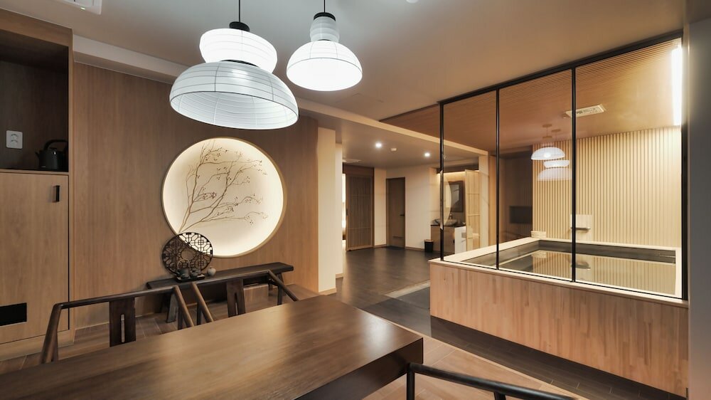 Фото Denbasta Ryokan Busan Mandeok