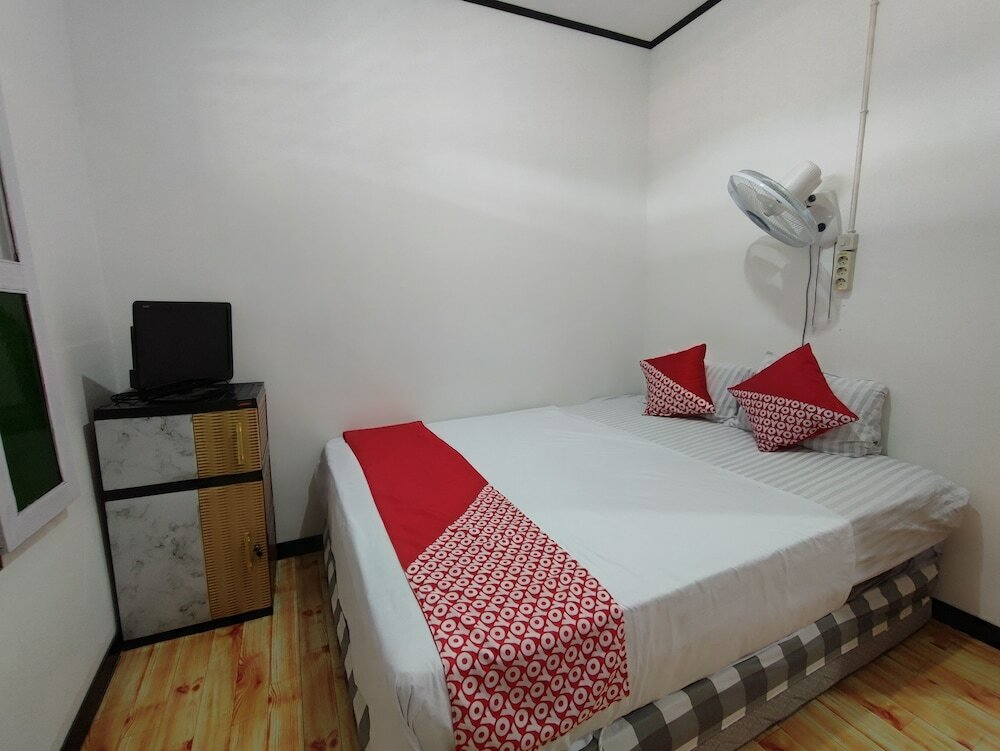 Фото Oyo 92357 Zzip Homestay