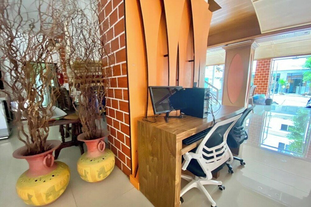 Фото One World One Home Patong 2