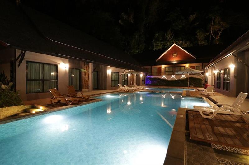 Фото Отель The Scene Cliff View Villas