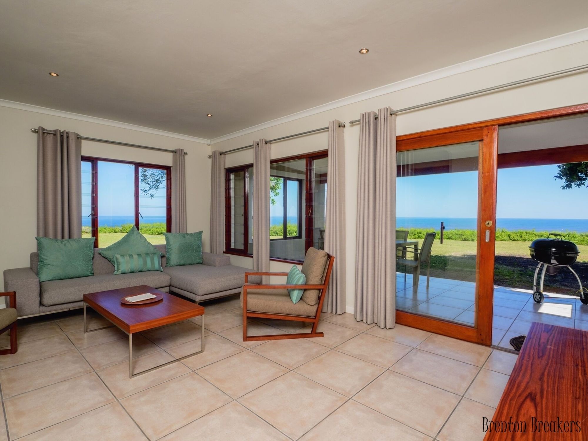 Фото Brenton Breakers