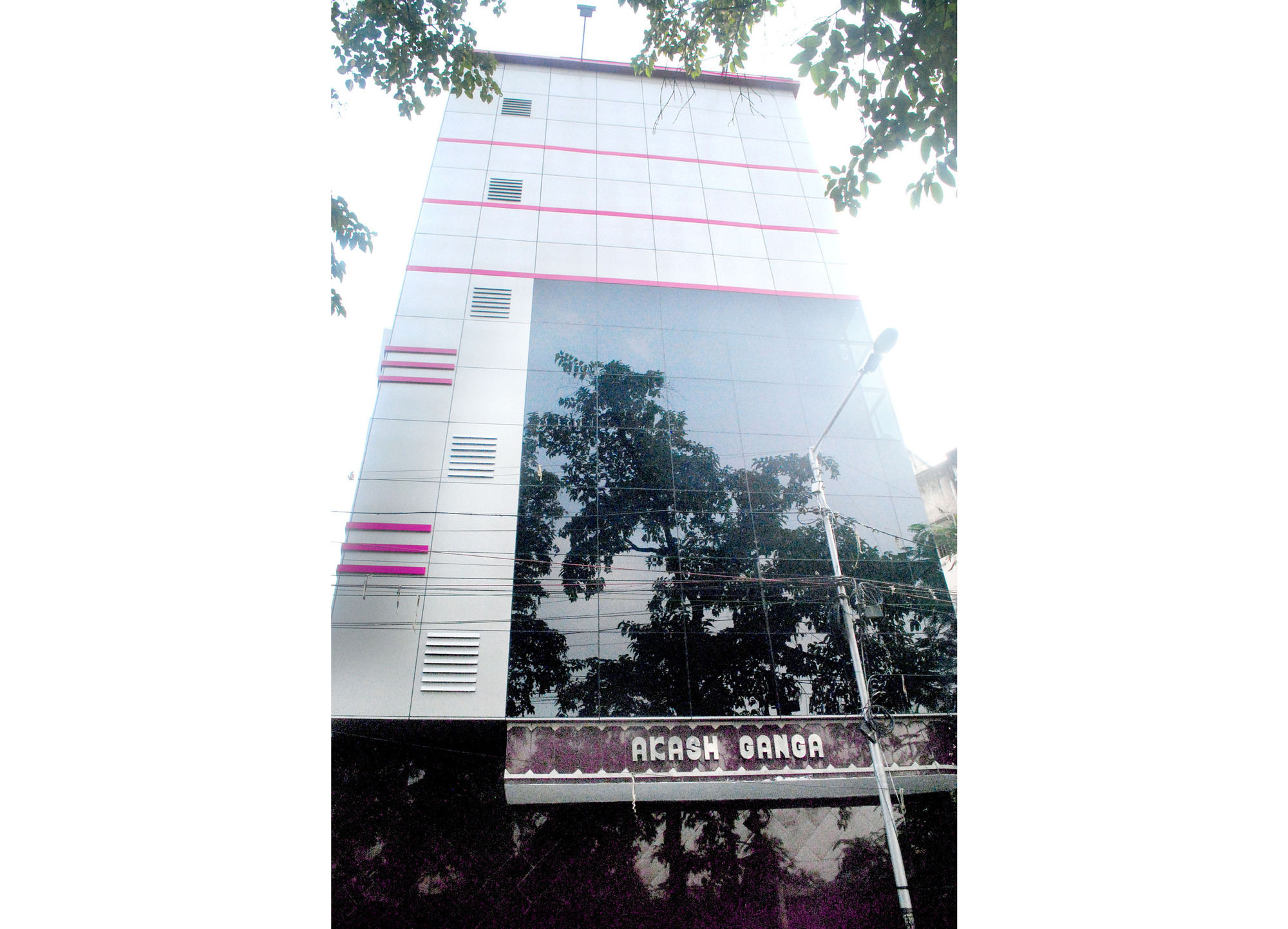 Фото Hotel Akash Ganga