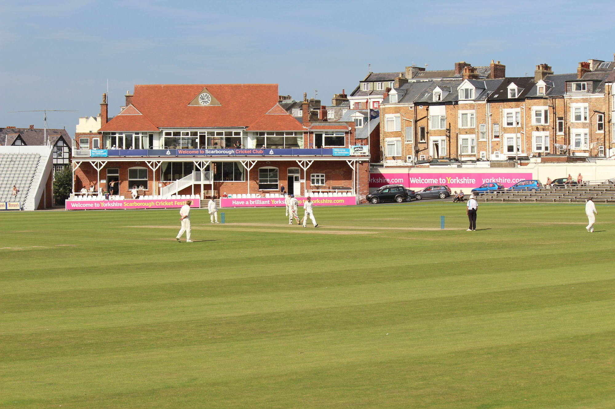 Фото Ainsley Court Guest House