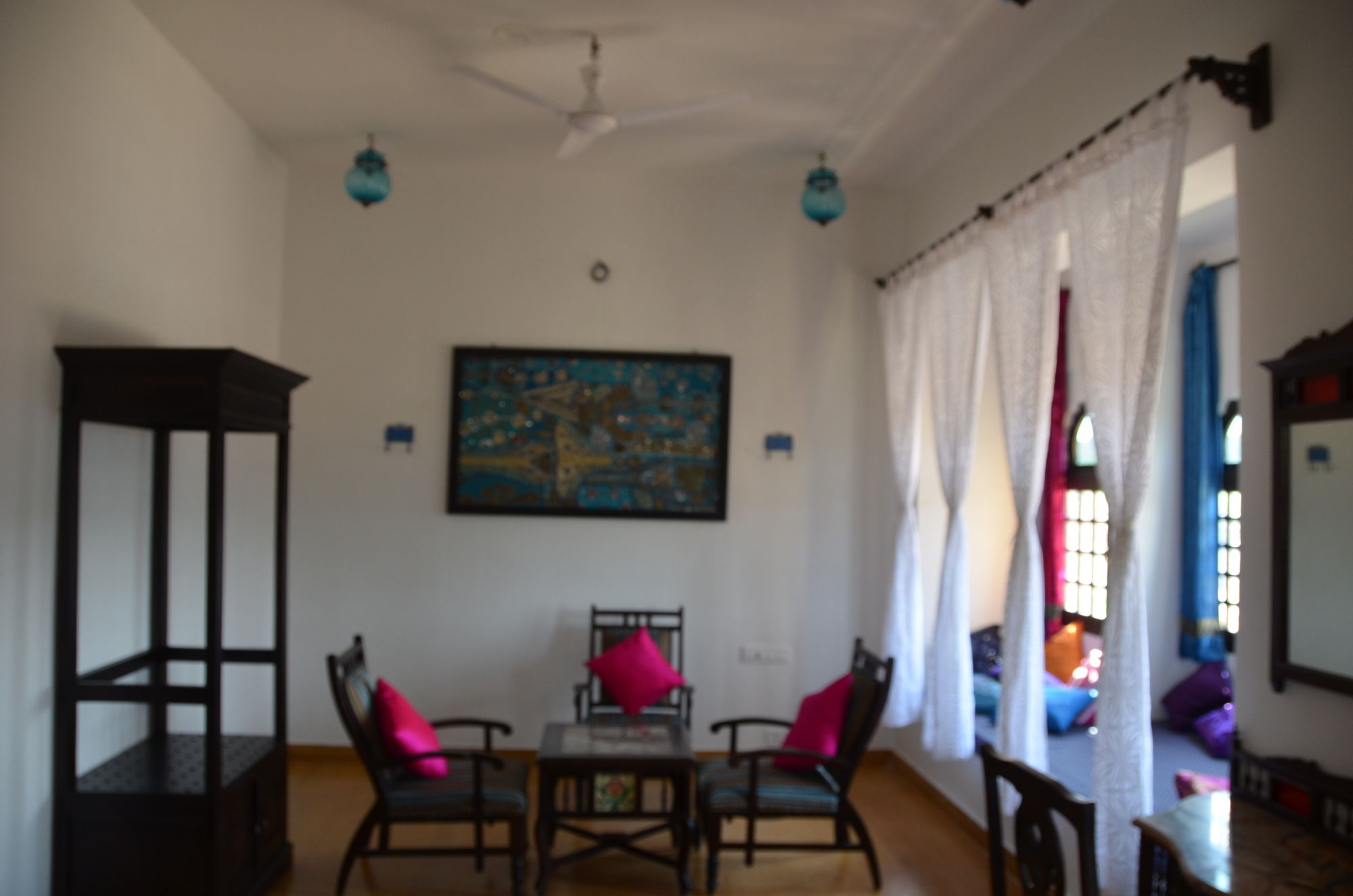 Фото The Golden House