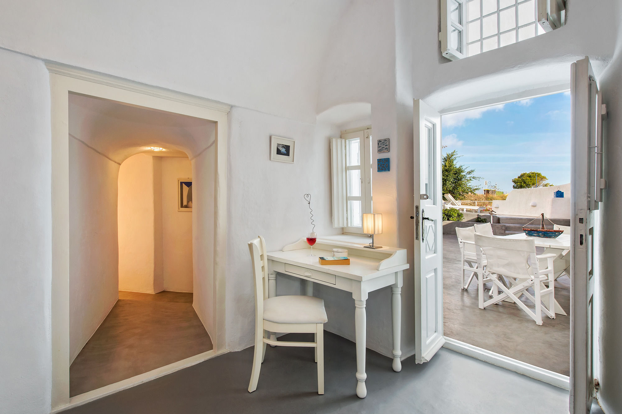 Фото White Cave Private Villa