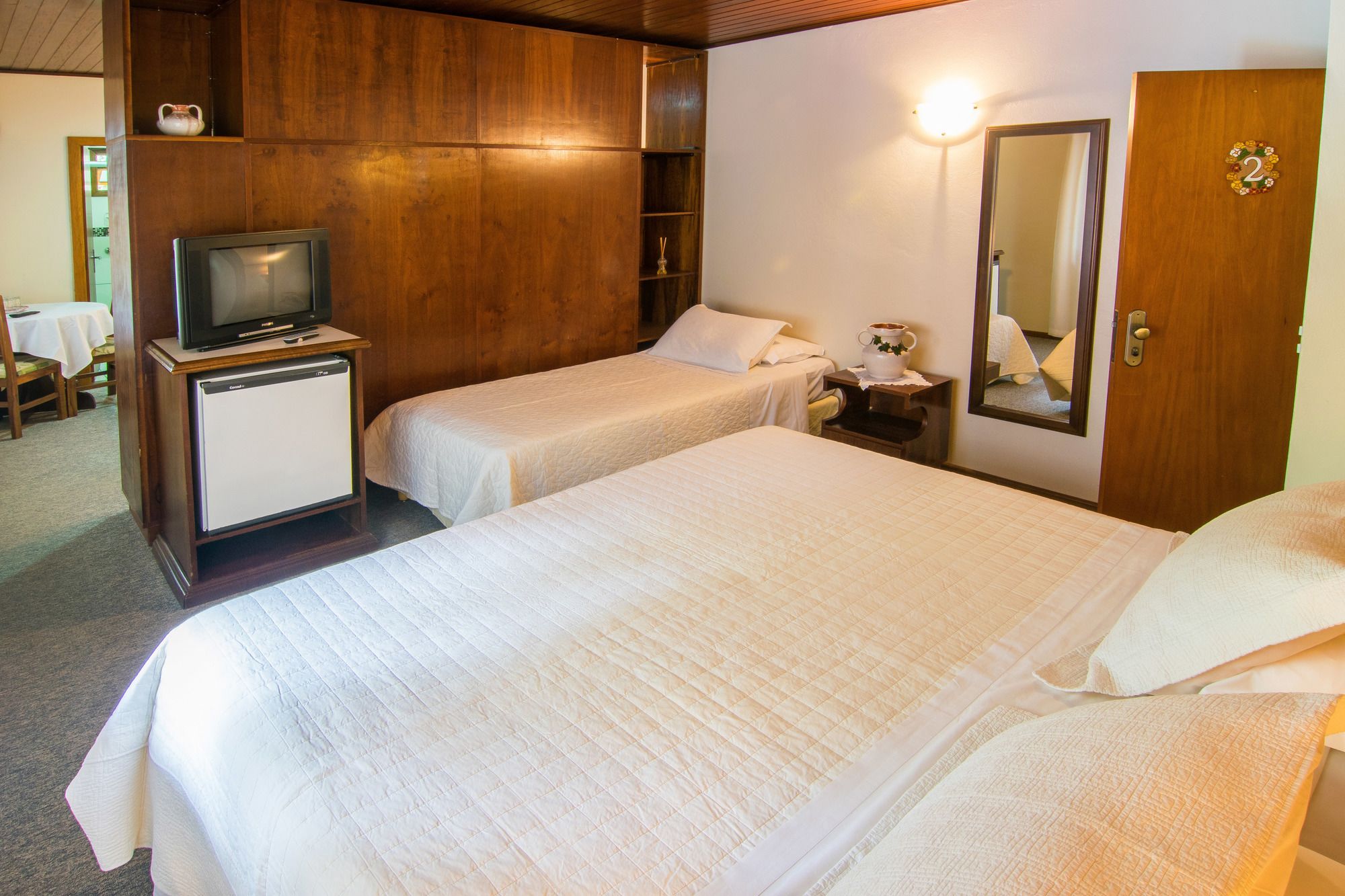 Фото Hotel Azaleia