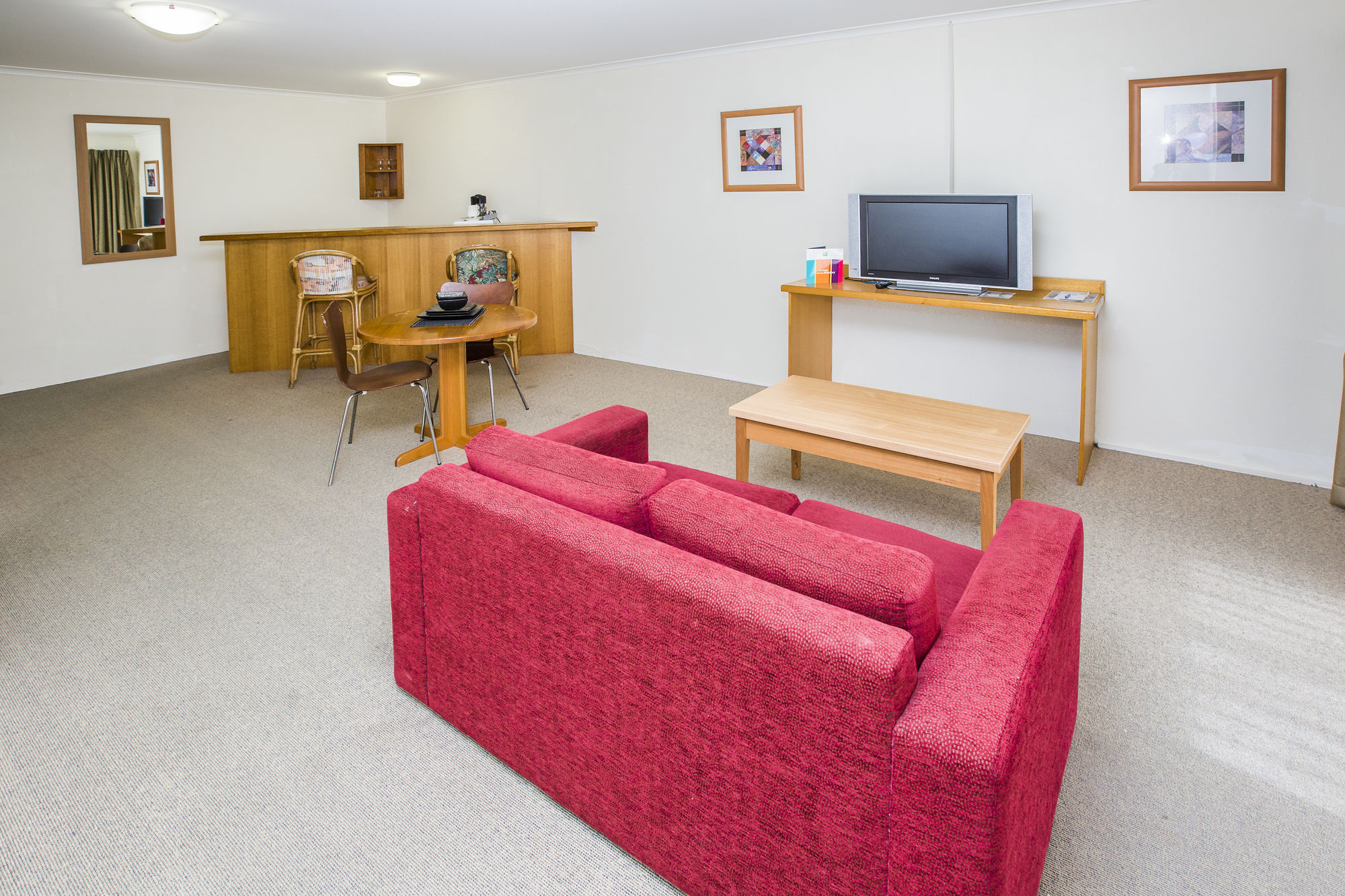 Фото ibis Styles Canberra Eaglehawk