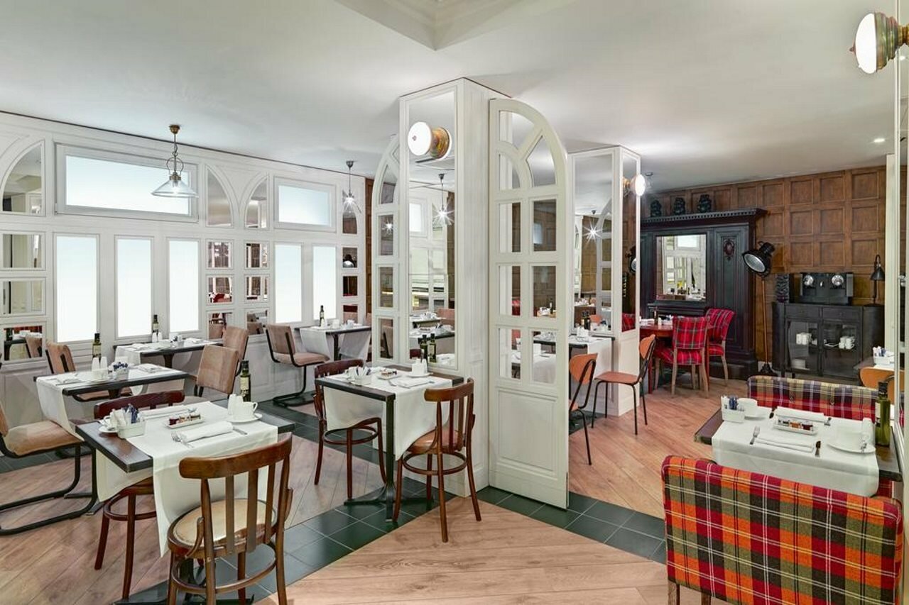 Фото H10 Montcada