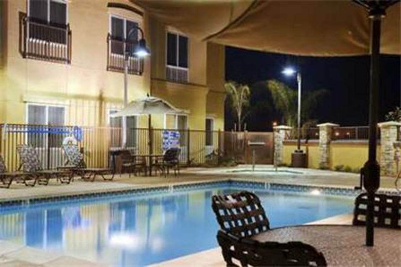 Фото Hampton Inn & Suites Lodi