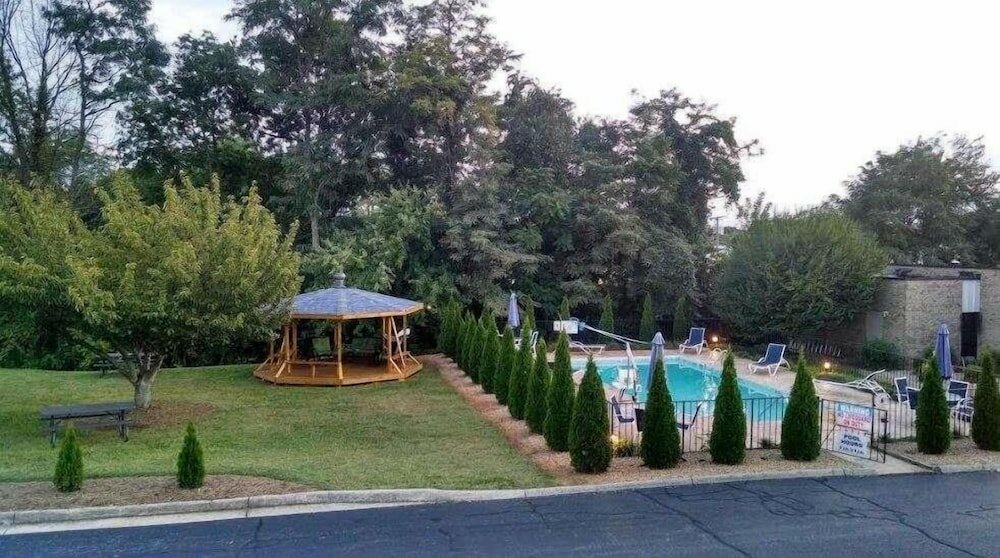 Фото Baymont by Wyndham Lynchburg