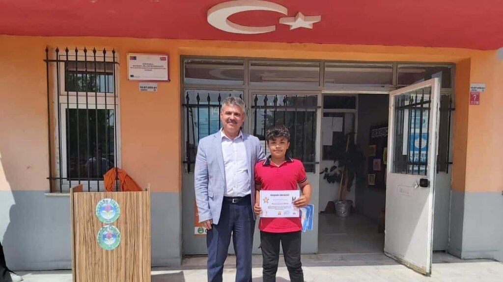 School Yakupköy Middle School, Balikesir, photo