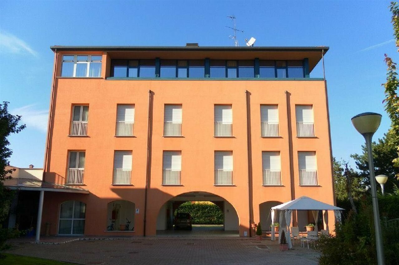 Фото Bleis Hotel