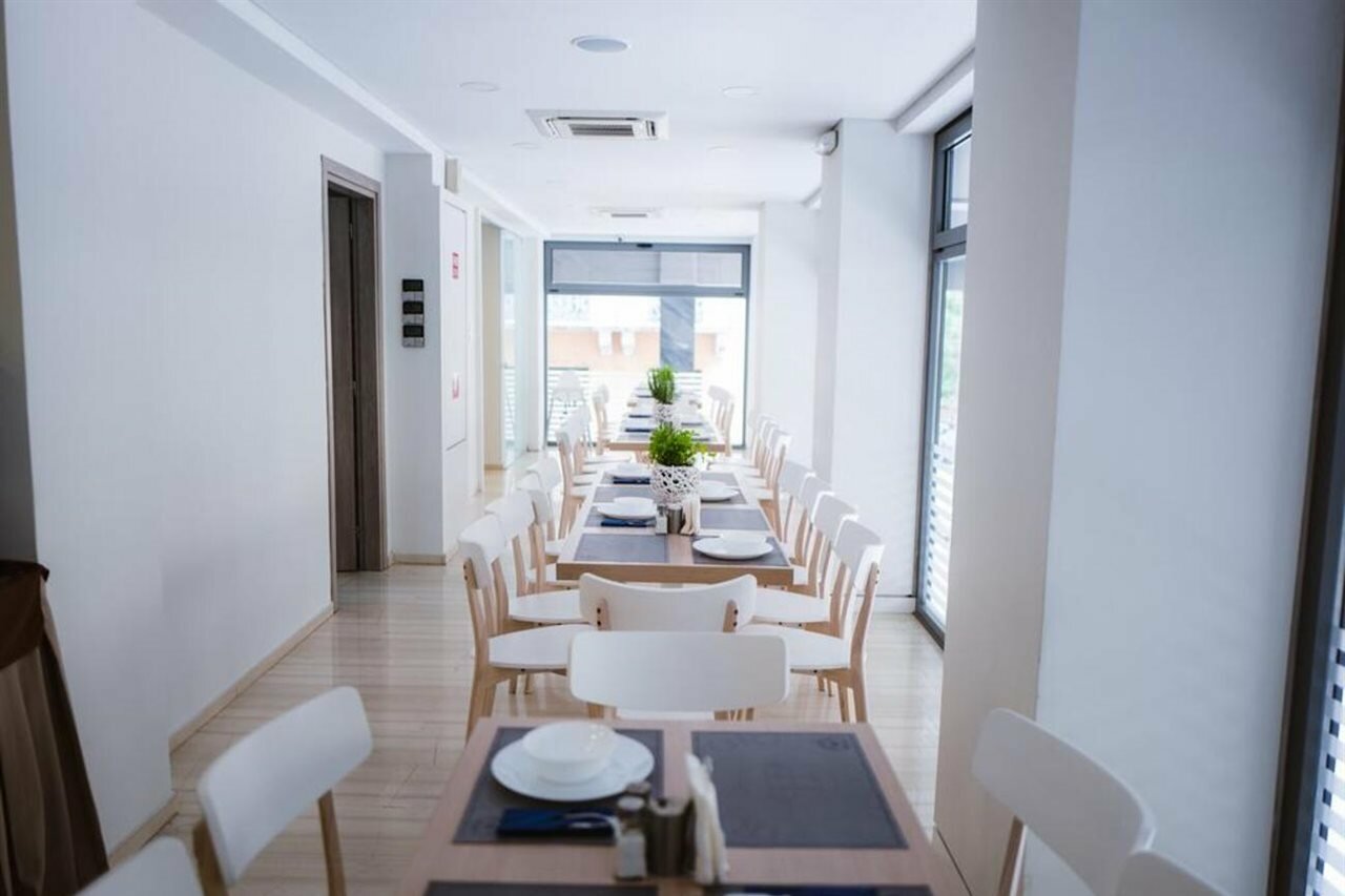 Фото Piraeus Port Hotel