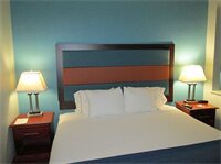 Фото Holiday Inn Express Plymouth, an Ihg Hotel