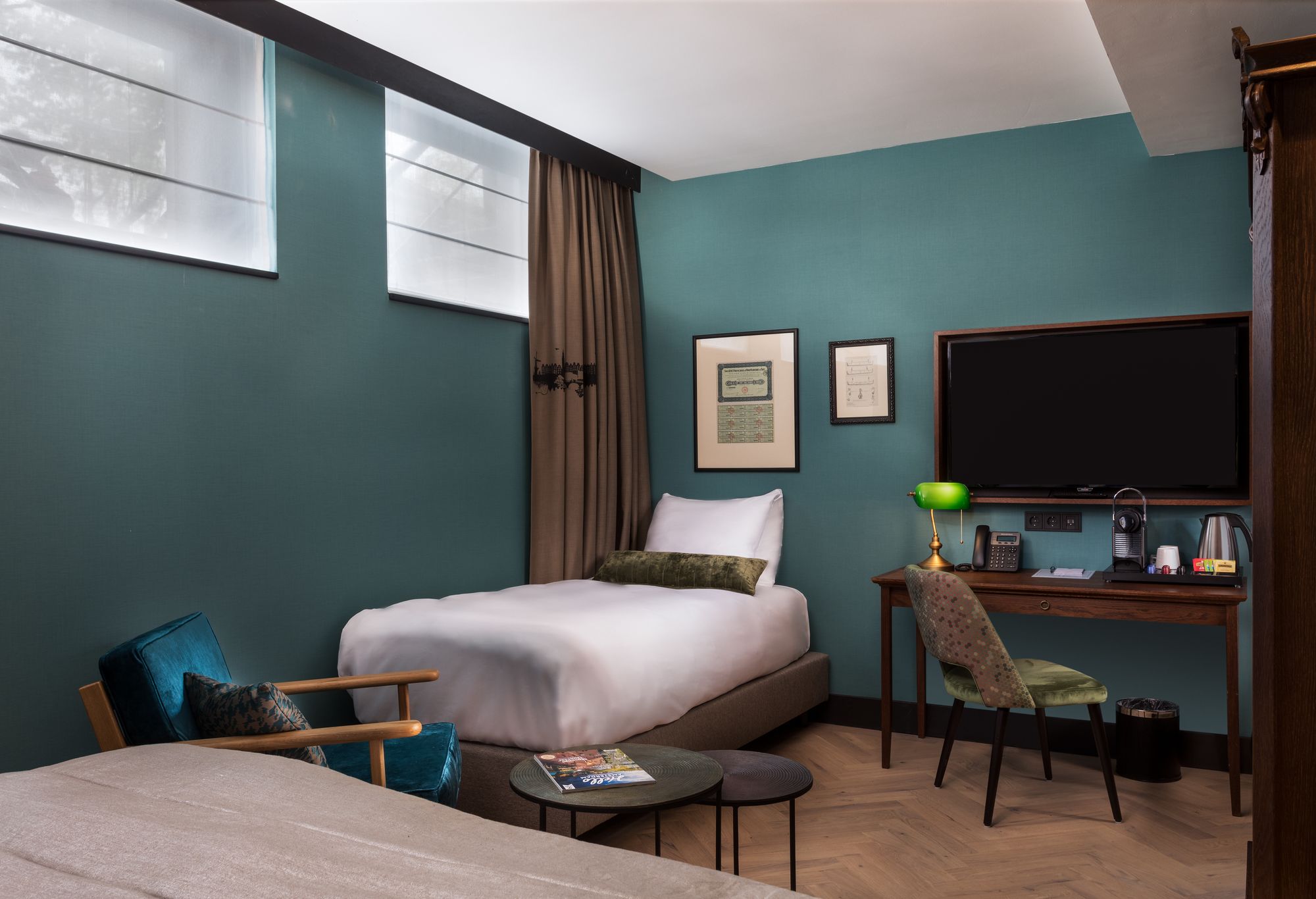 Фото The Hendrick's Hotel