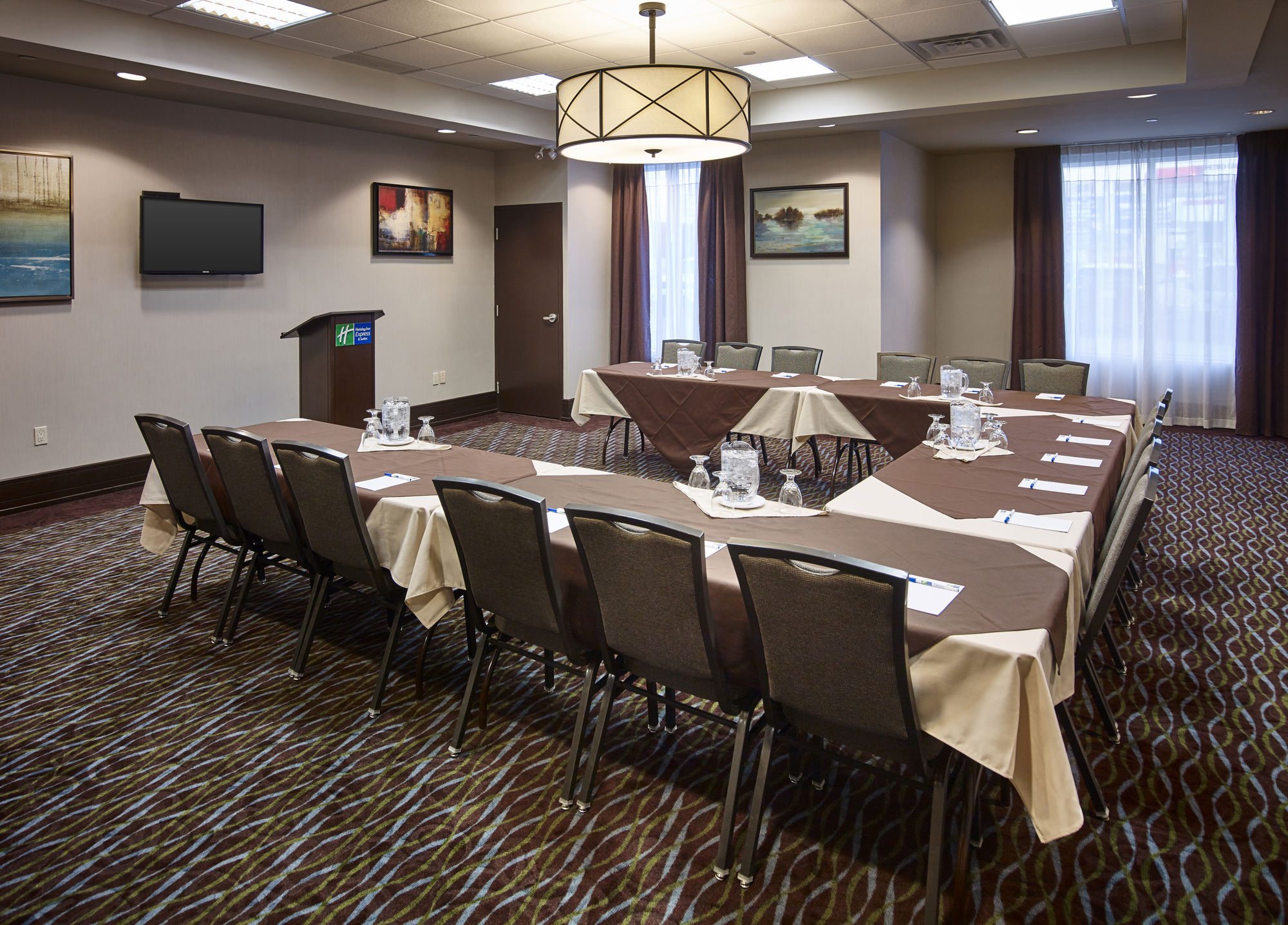 Фото Holiday Inn Express Hotel & Suites Timmins