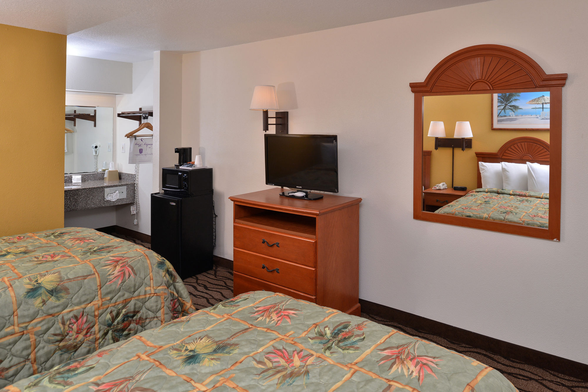 Фото Beachcomber Inn