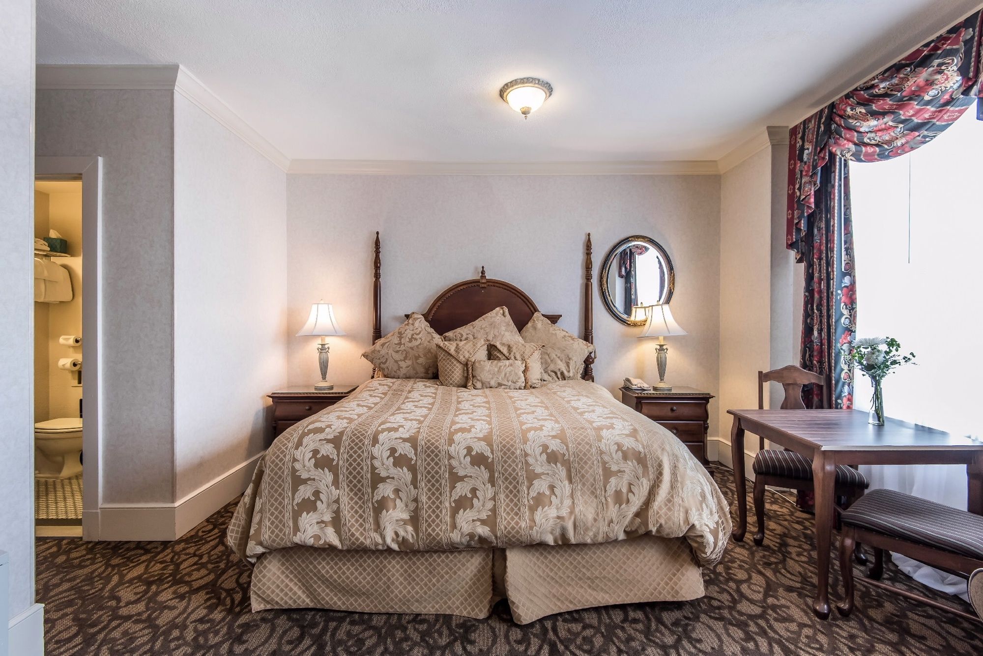 Фото Hotel Bothwell Sedalia Central District, Ascend Hotel Collection