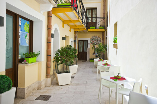 Гостиница Residence Cortile Mercè в Трапани