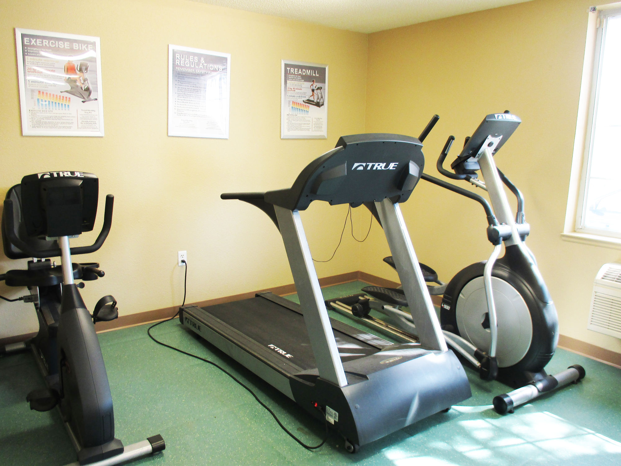 Фото Extended Stay America Suites Kansas City Country Club Plaza