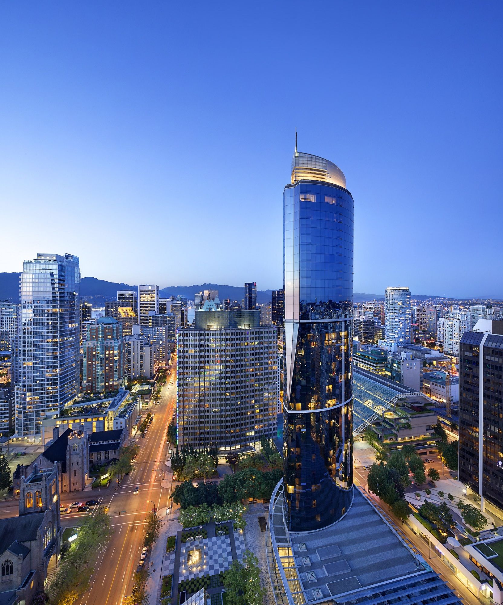 Фото Embarc Vancouver