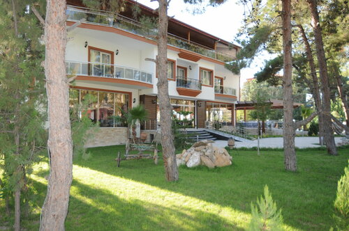 Гостиница Pamukkale White Heaven Suite Hotel в Меркезэфенди