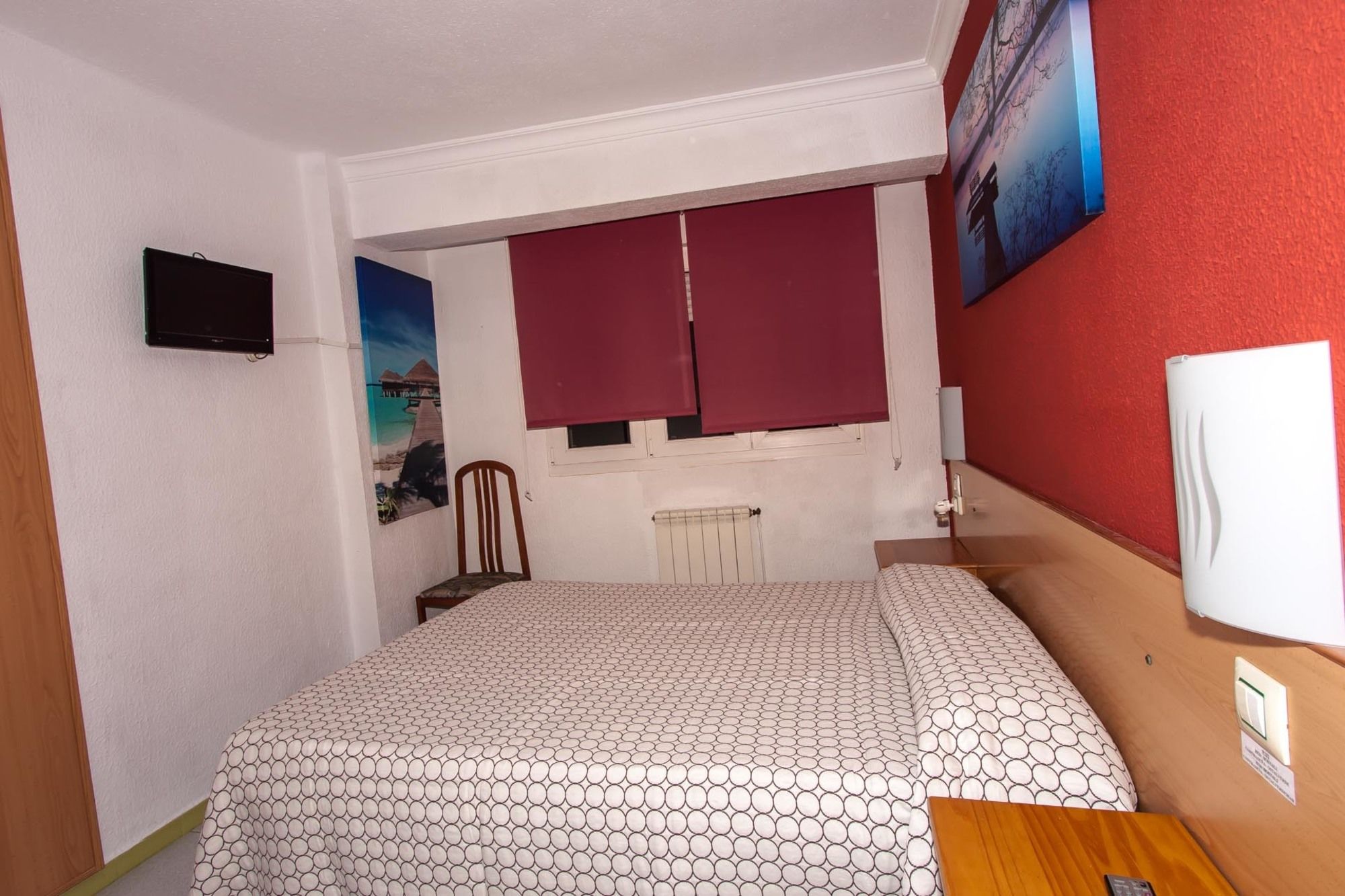 Фото Hostal Verdemar