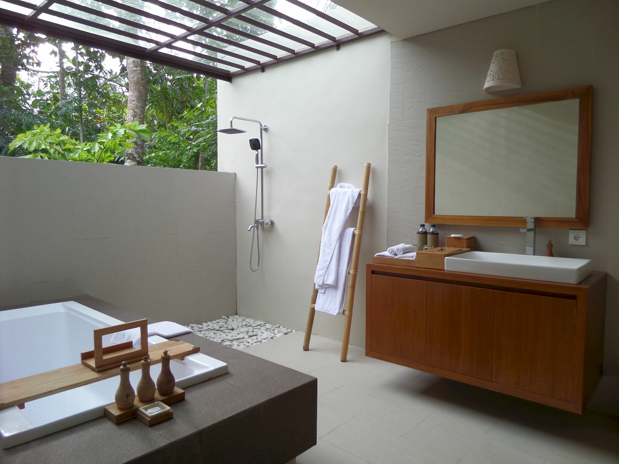 Фото 164162676469