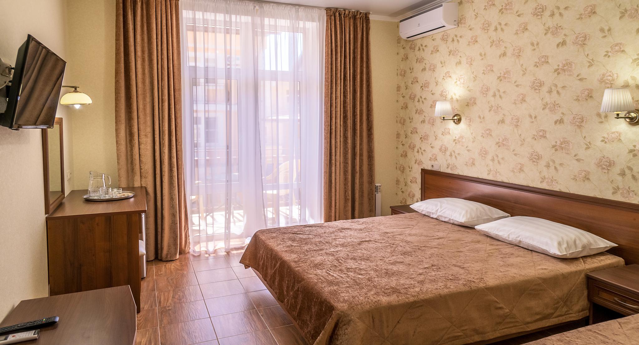 Фото Бристон