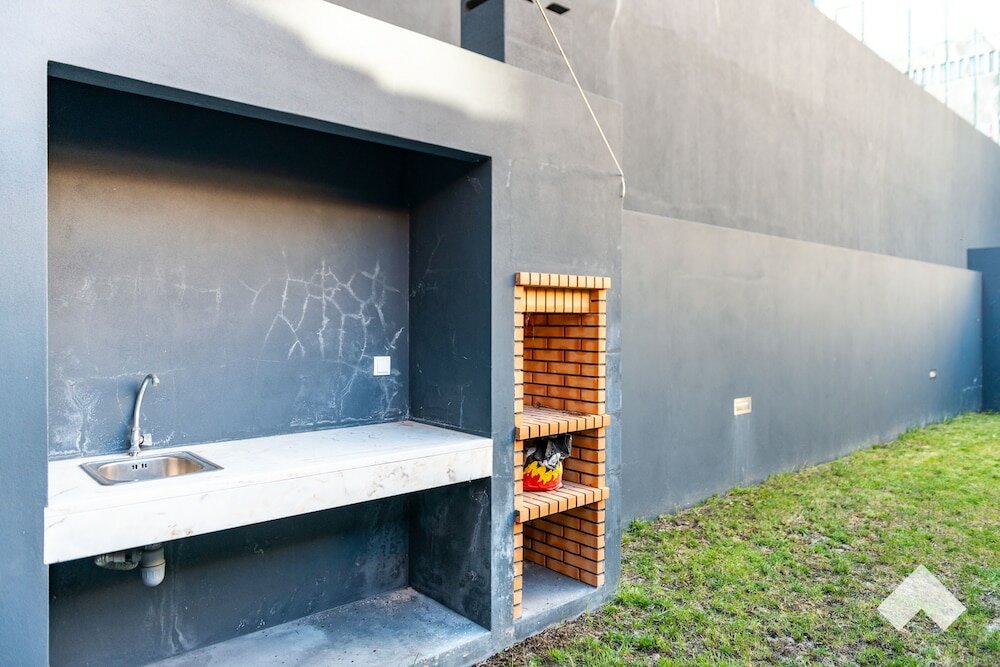 Фото Bianc1 · Light-filled Apartment With Garden Downtown