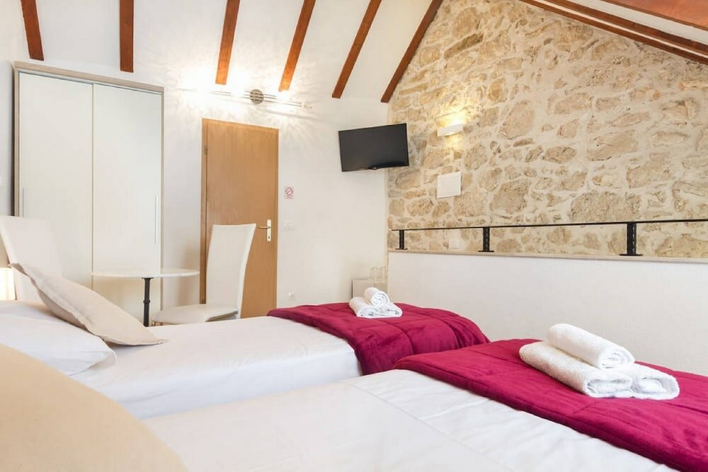 Фото Peruzovic Rooms 1