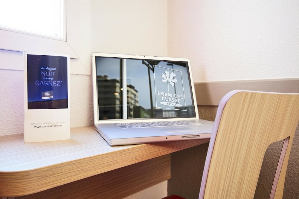 Фото Premiere Classe Paris Ouest Pont De Suresnes