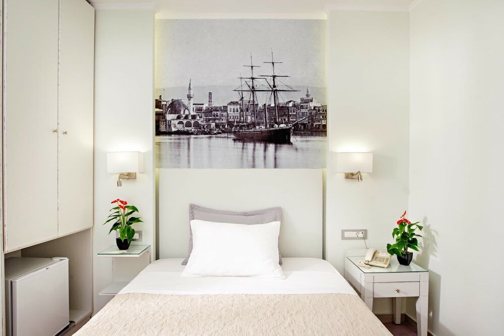 Фото Ideon Hotel