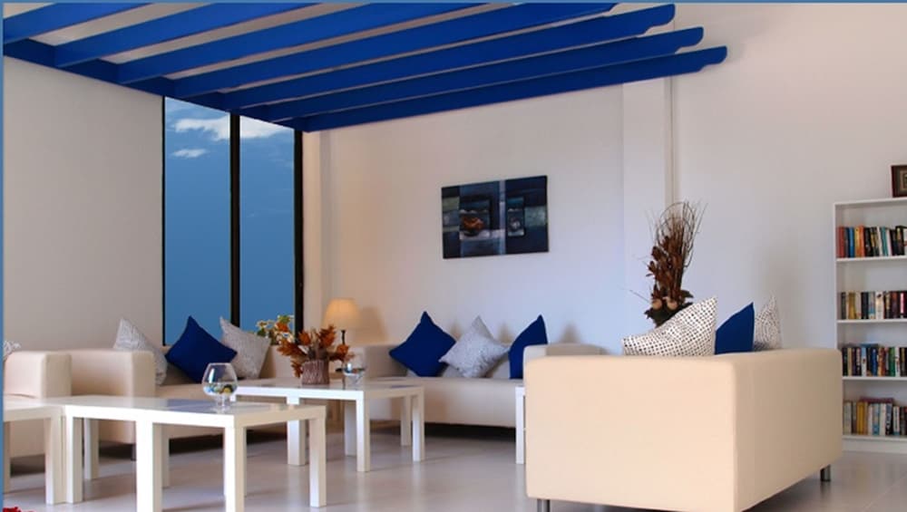 Фото Hilltop Gardens